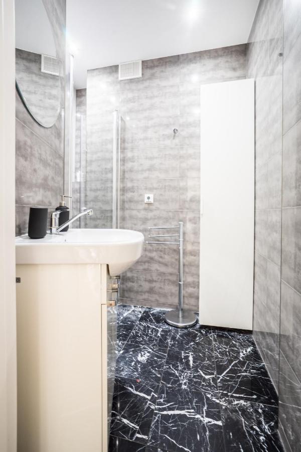 Oomph Warsaw Big Apartment With Balcony Near Old Town Exterior photo